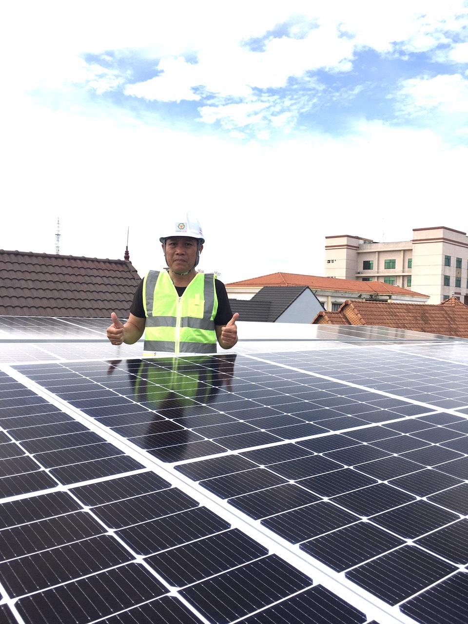 Lắp ráp 20kwp áp mái nhà Mr Quang Thủ Dầu Một -Bình Dương.